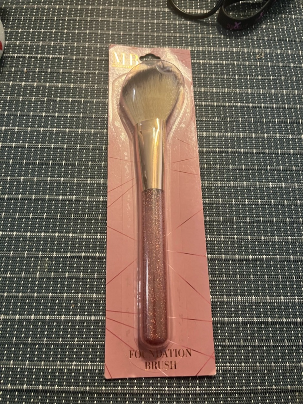 Pink Powder Brush Packaging